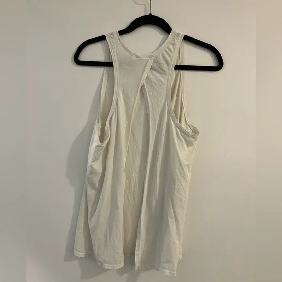 Lululemon tank - Picture 2 of 3